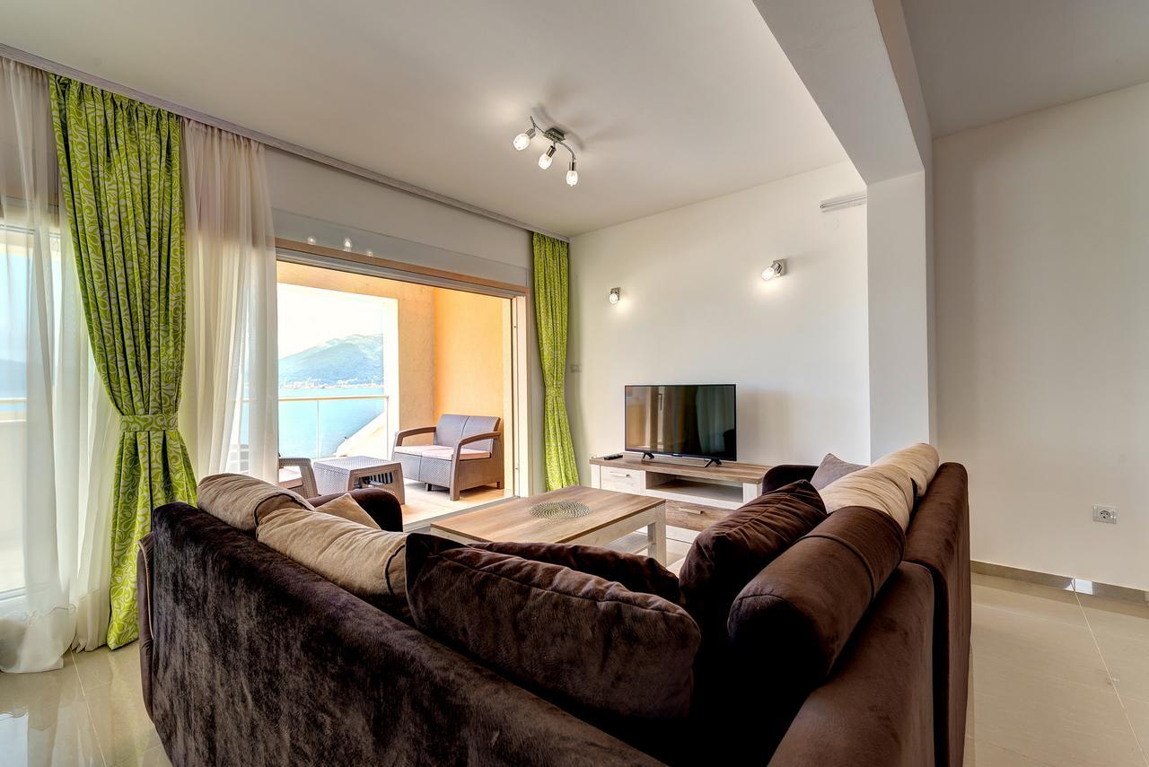 Apartments Villa Adriatic Tivat Exterior foto