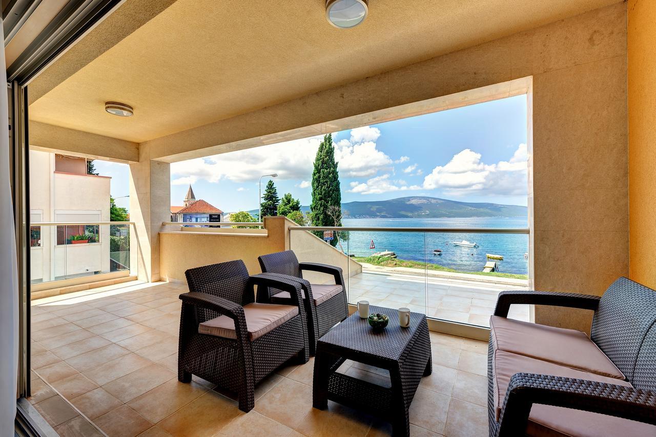 Apartments Villa Adriatic Tivat Exterior foto